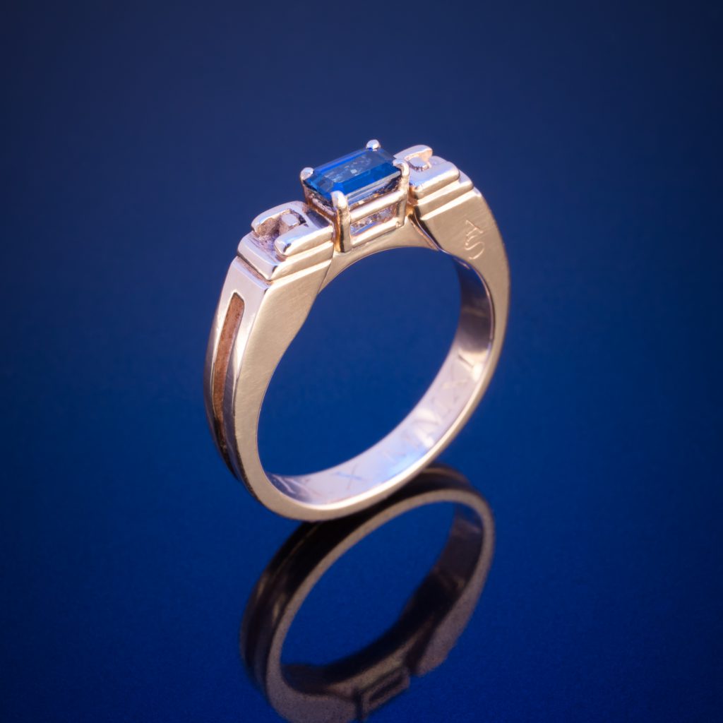 Custom 14K gold nuptial ring with emerald cut sapphire, 2017